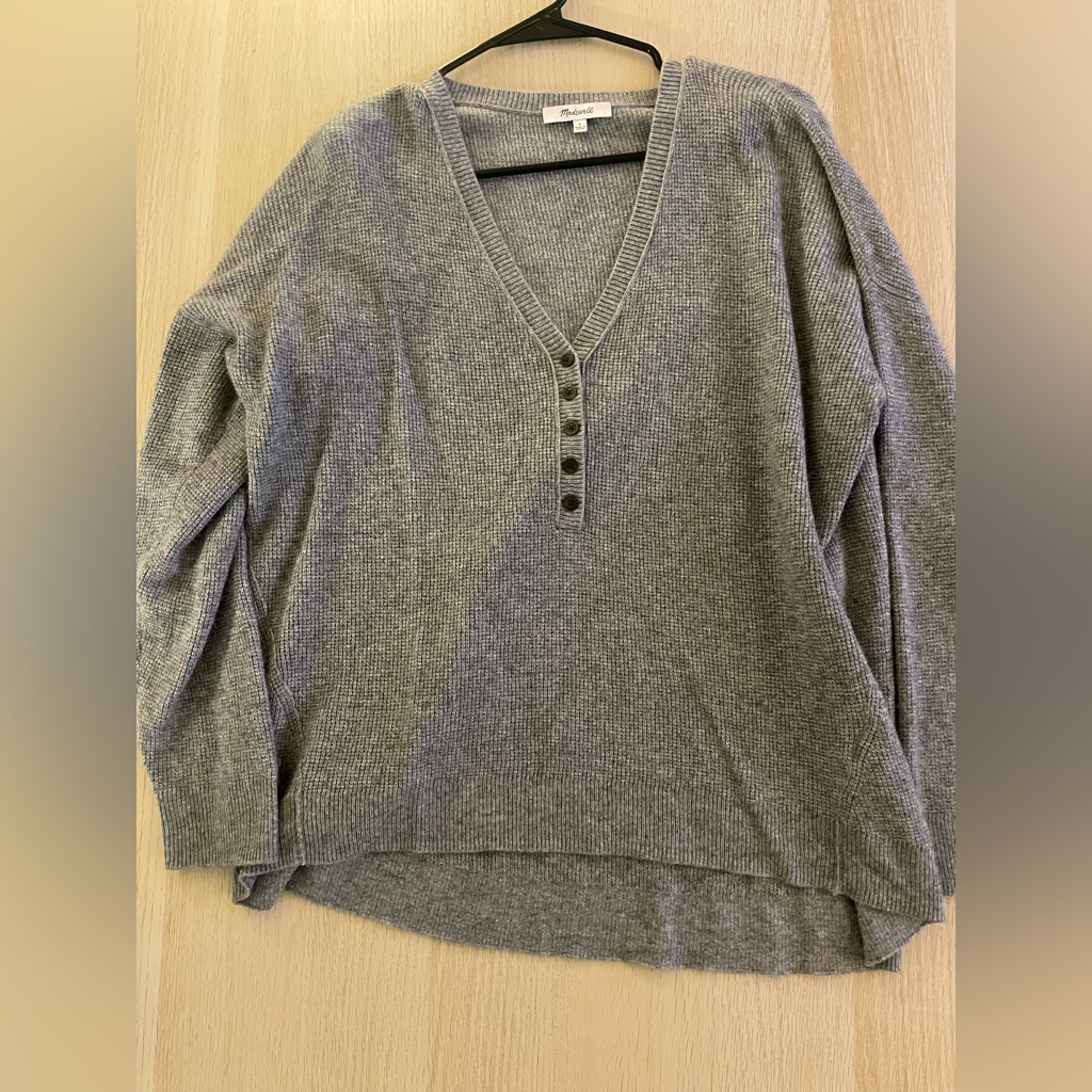 Madewell Heather Gray V-Neck Henley Sweater